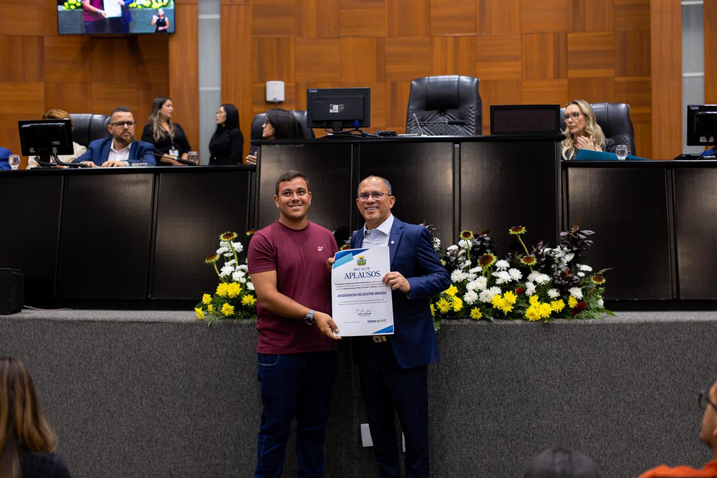 Anderson Braga declara apoio a Flávio Bolsonaro após pronunciamento de Fabinho Tardin em Mato Grosso