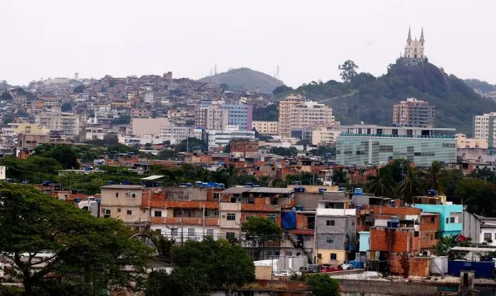 Justiça decreta prisão preventiva de casal que levava armas para o CV