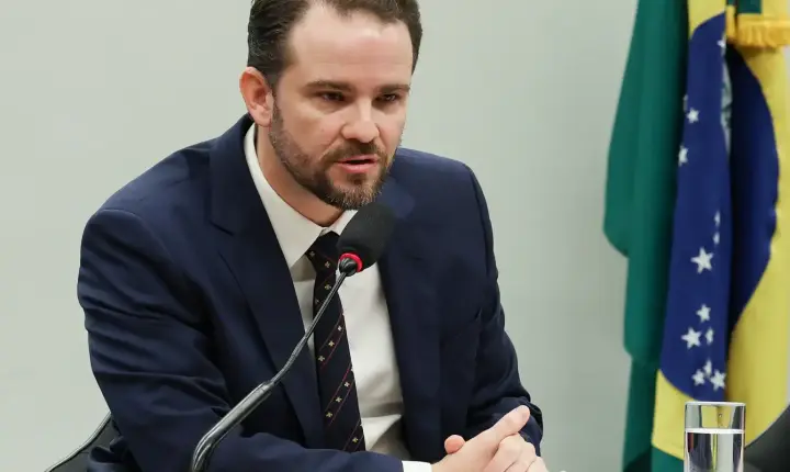 Financiador do filme Dark Horse recebeu dinheiro do crime organizado